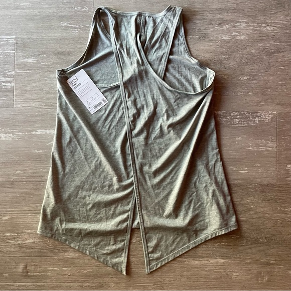 Athleta Tops - Medium NWT Athleta Essence Tie Back Tank Top in heathered green grey